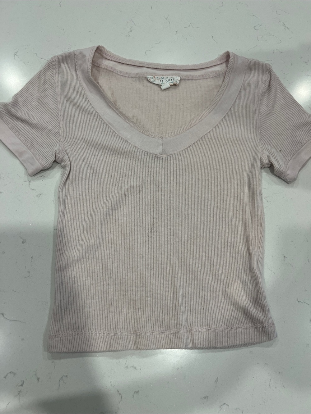 Soft Ribbed V-Neck Crop Top in Light Pink